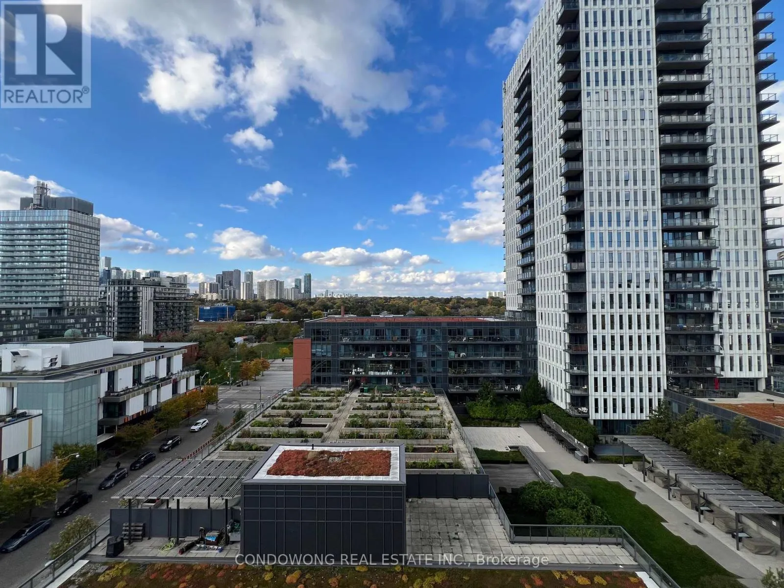 1011 - 55 REGENT PARK BOULEVARD