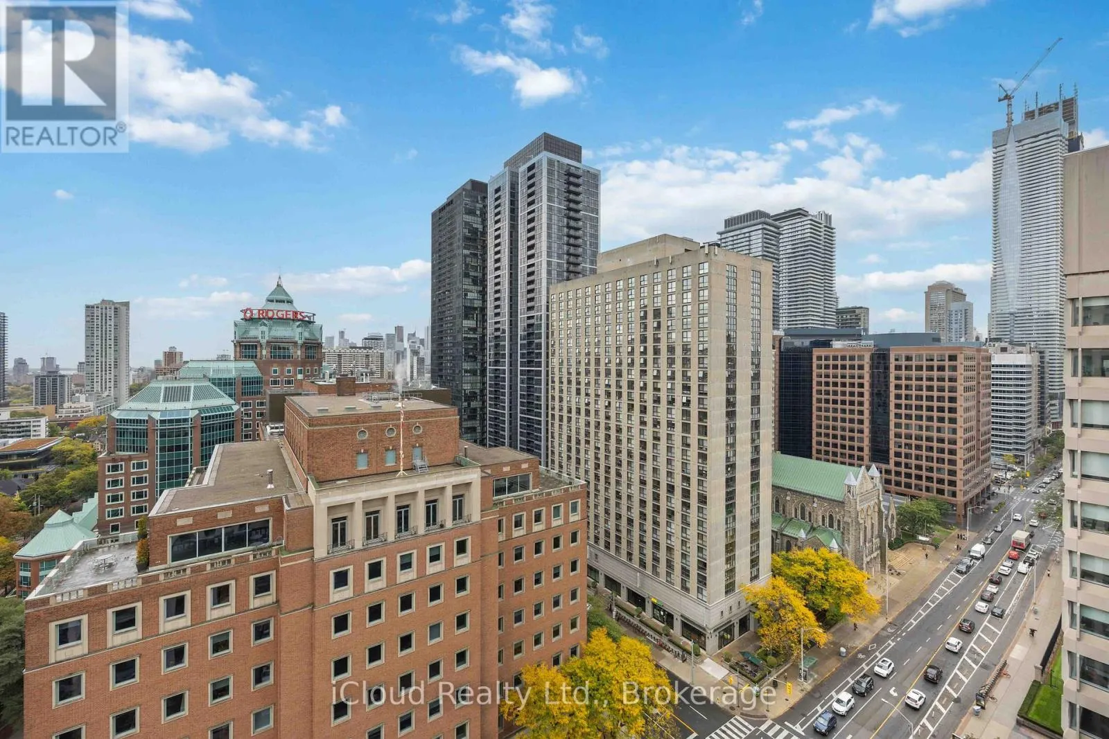 2507 - 300 BLOOR STREET E