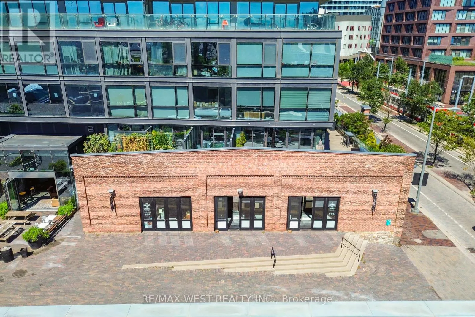 90 DISTILLERY LANE