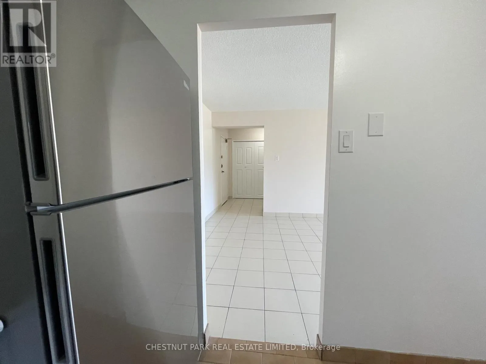 415 - 10 SUNRISE AVENUE