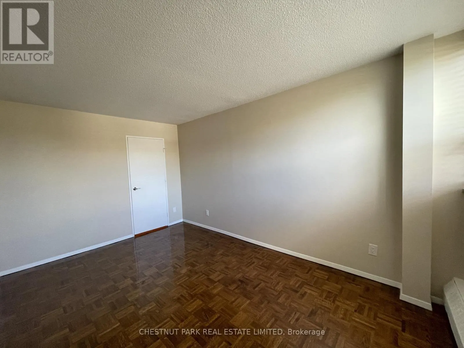 415 - 10 SUNRISE AVENUE