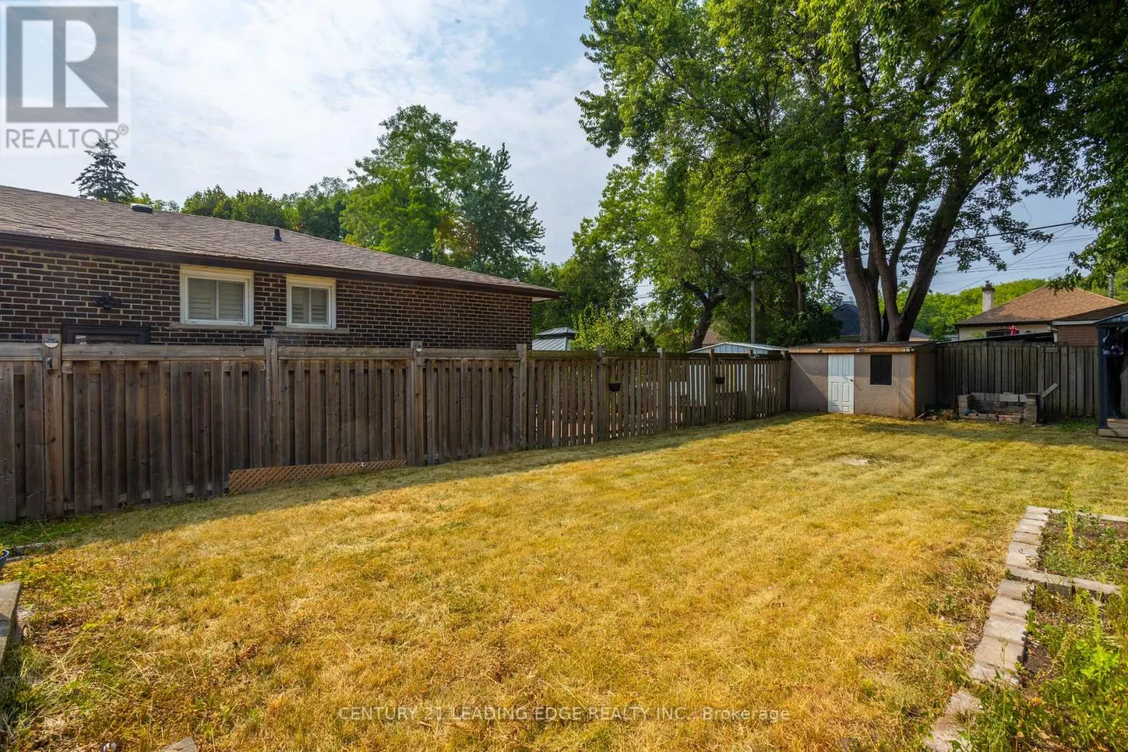 68 NIPIGON AVENUE