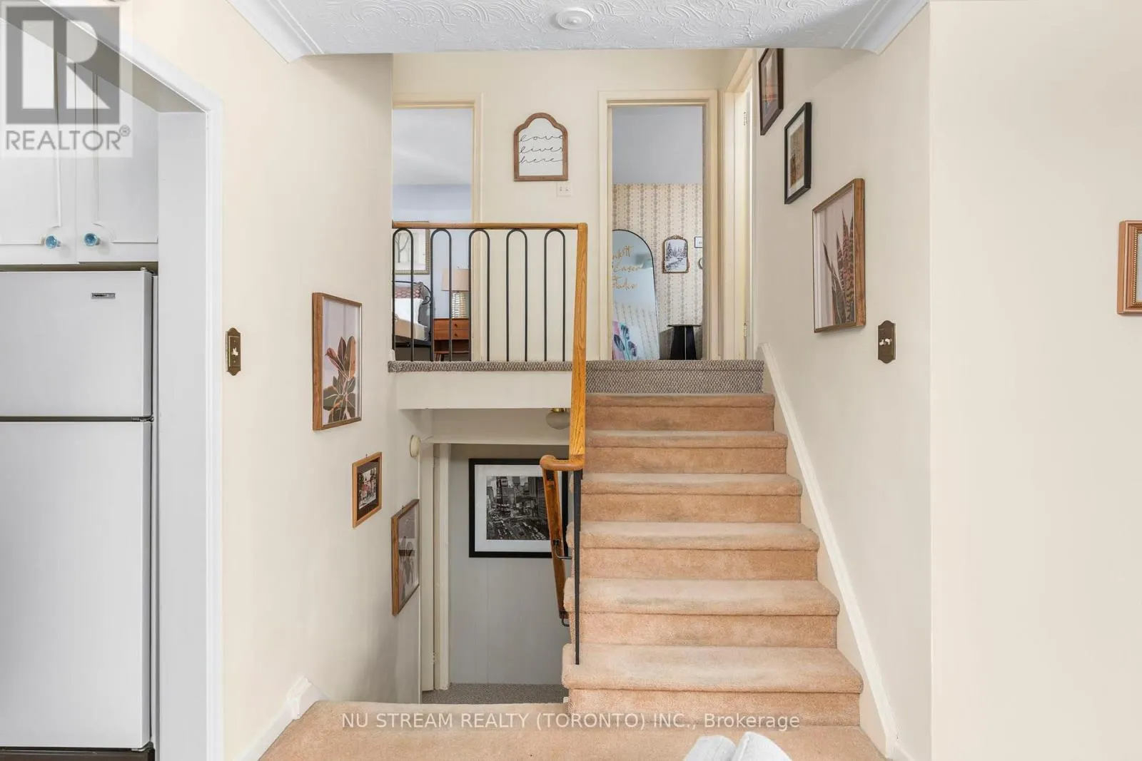 14 WHITELOCK CRESCENT