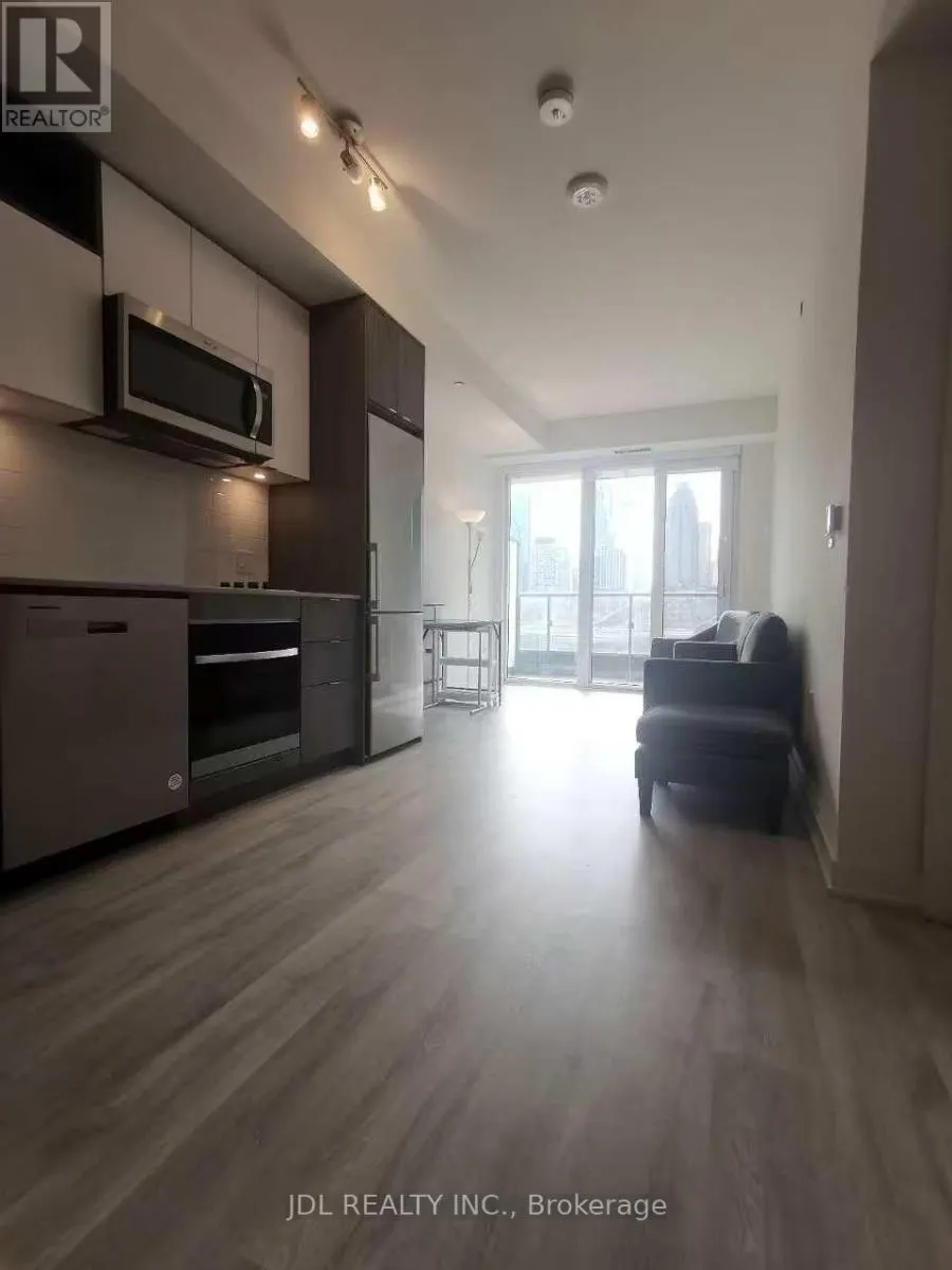 761 - 135 LOWER SHERBOURNE STREET E