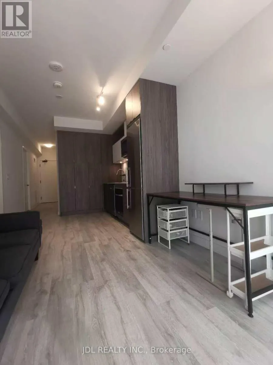 761 - 135 LOWER SHERBOURNE STREET E