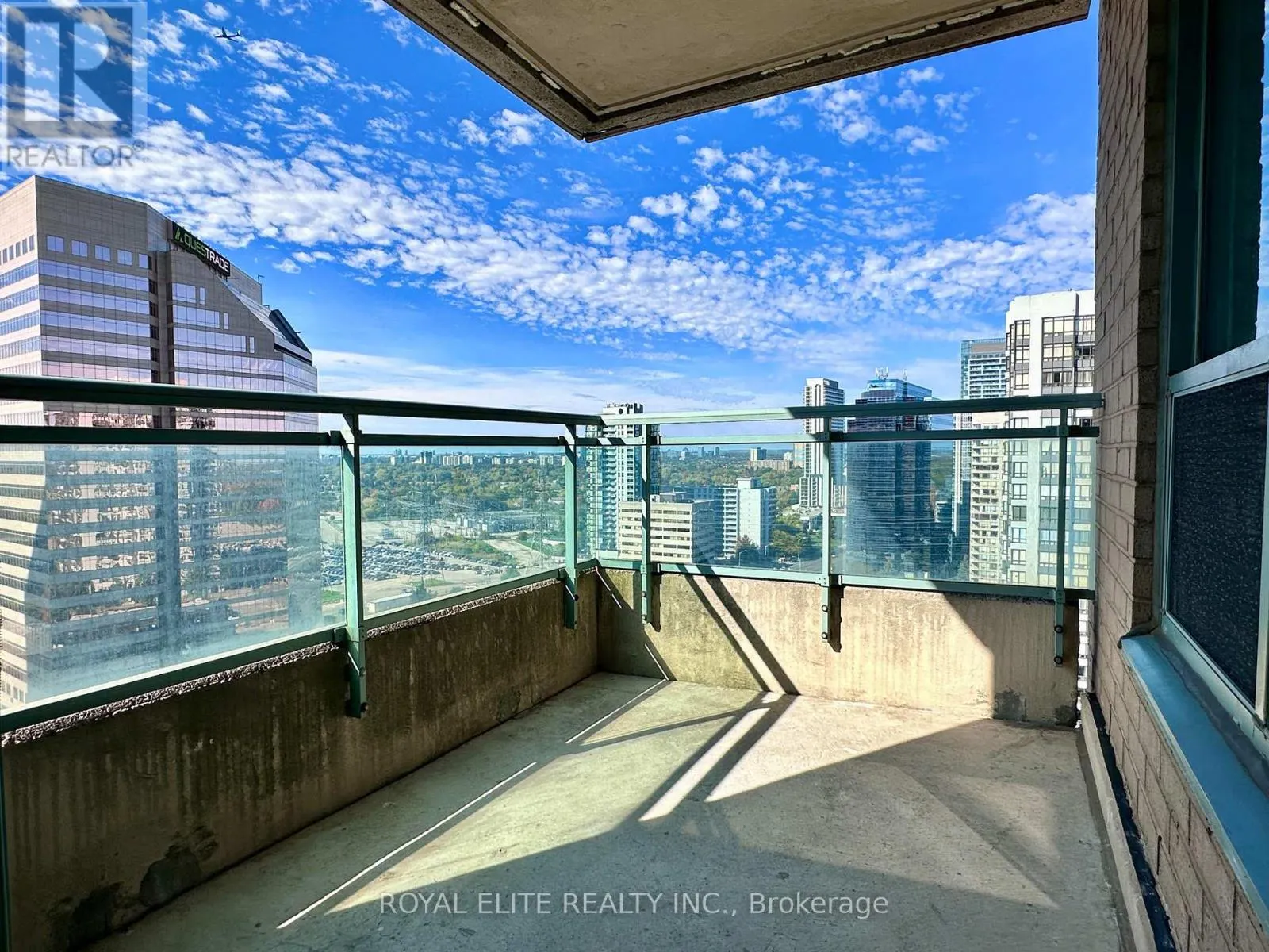 2001 - 1 PEMBERTON AVENUE