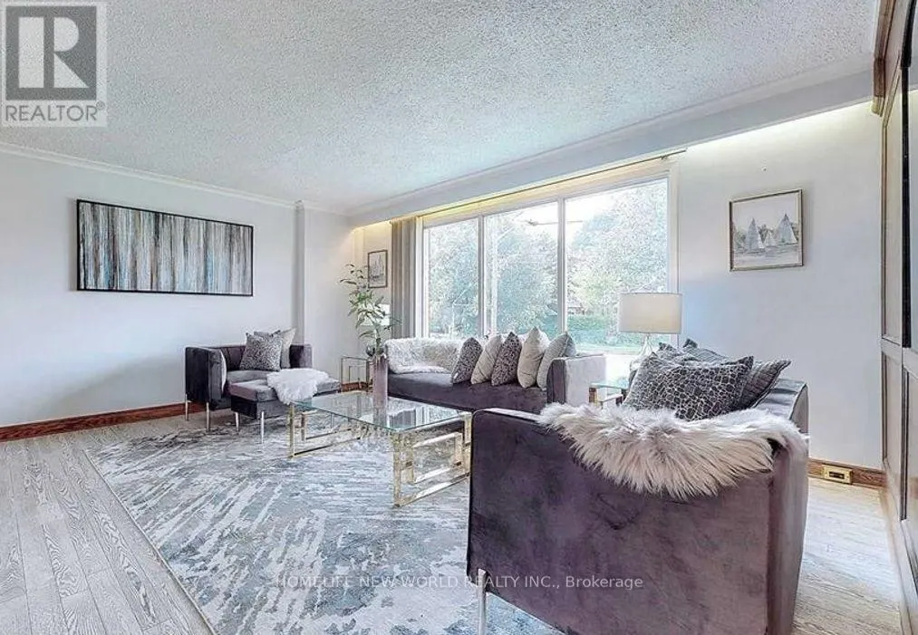 58 MARATHON CRESCENT