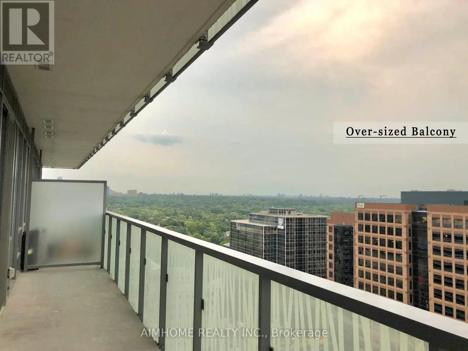 2315 - 50 CHARLES STREET E
