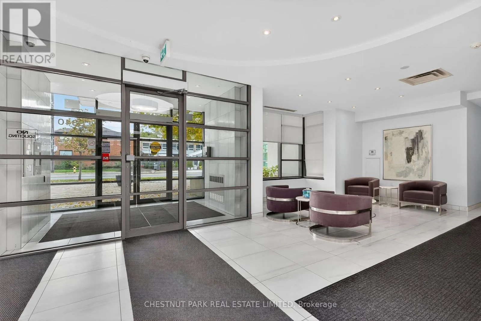 703 - 3840 BATHURST STREET