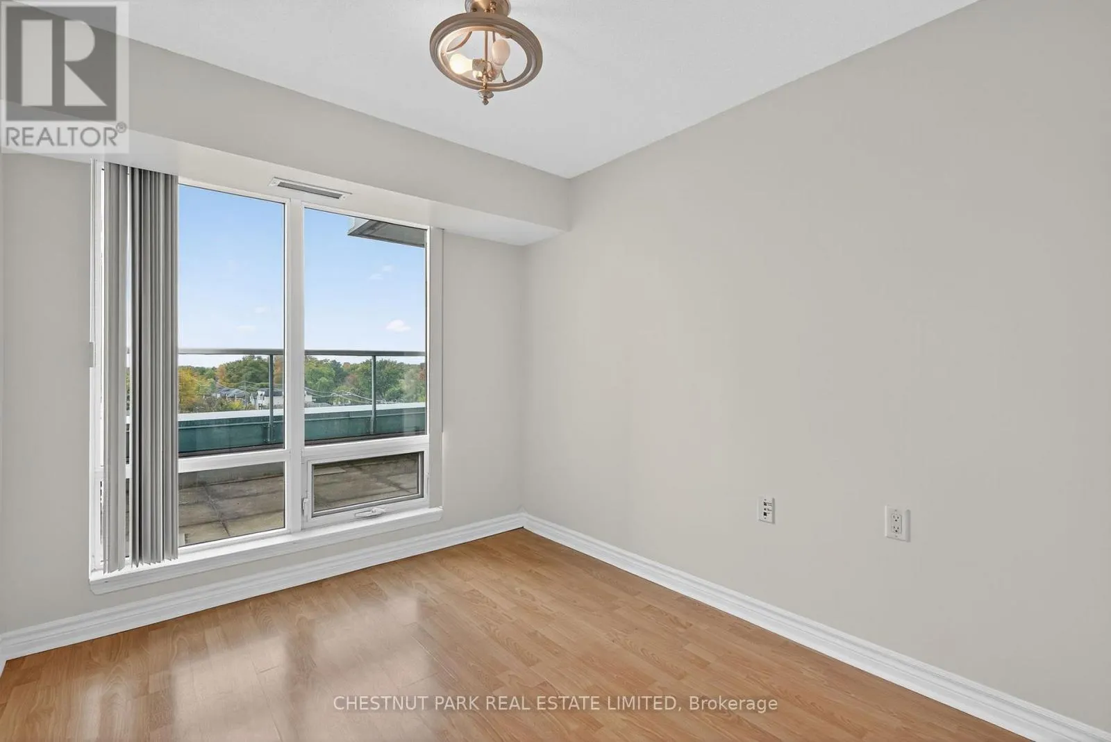703 - 3840 BATHURST STREET