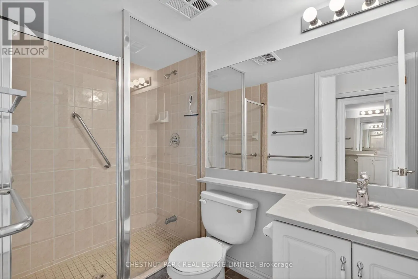 703 - 3840 BATHURST STREET