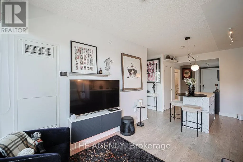 1109 - 50 WELLESLEY STREET E