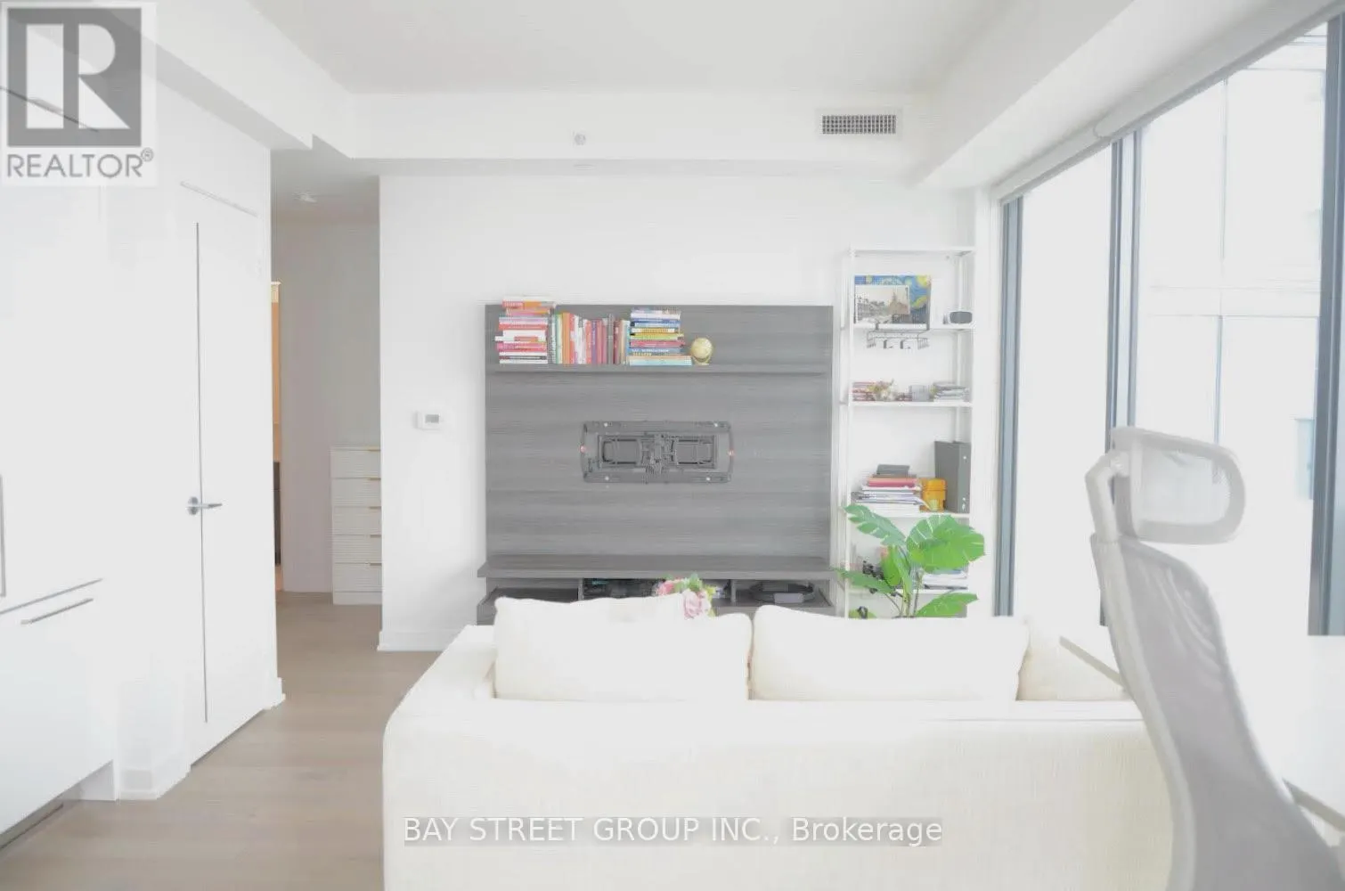 #3502 - 20 LOMBARD STREET