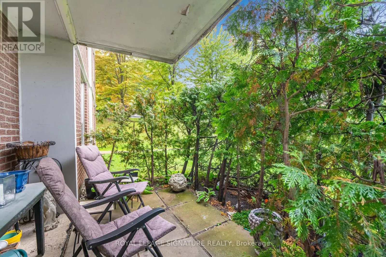 303 - 10 EDGECLIFF GOLFWAY