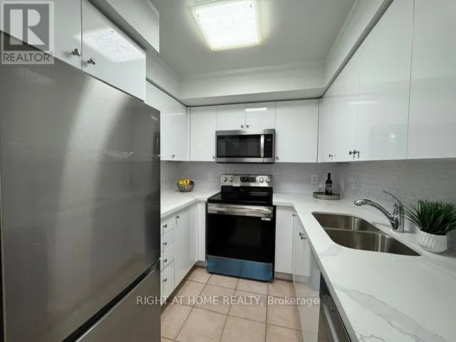 1509 - 880 GRANDVIEW WAY