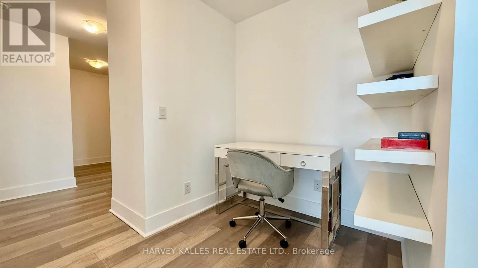 1003 - 32 DAVENPORT ROAD N