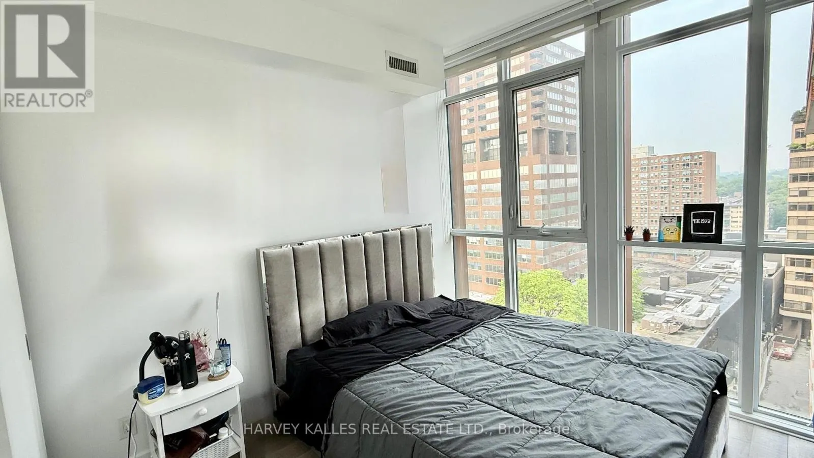 1003 - 32 DAVENPORT ROAD N