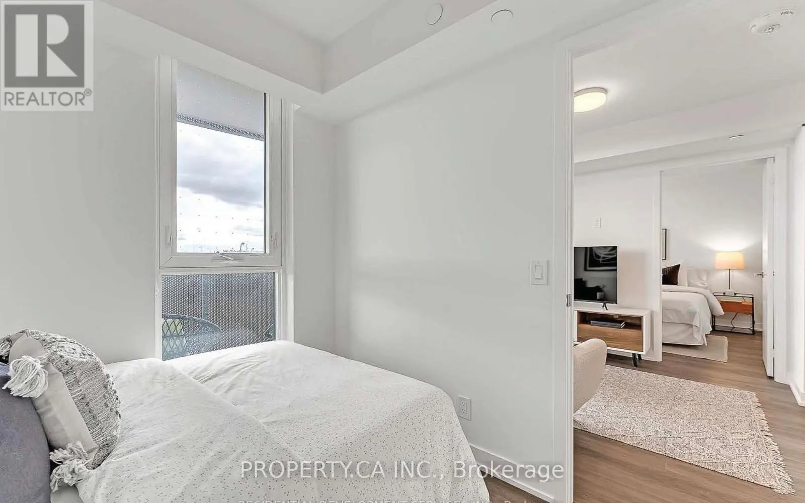 1308 - 30 TRETTI WAY