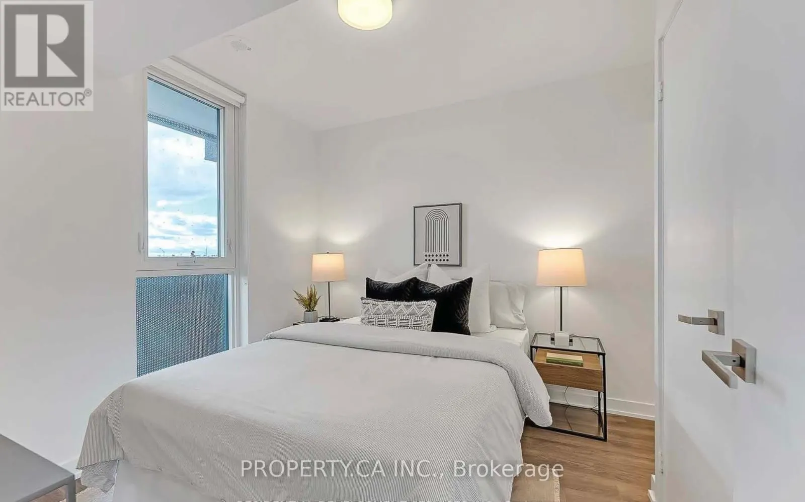 1308 - 30 TRETTI WAY