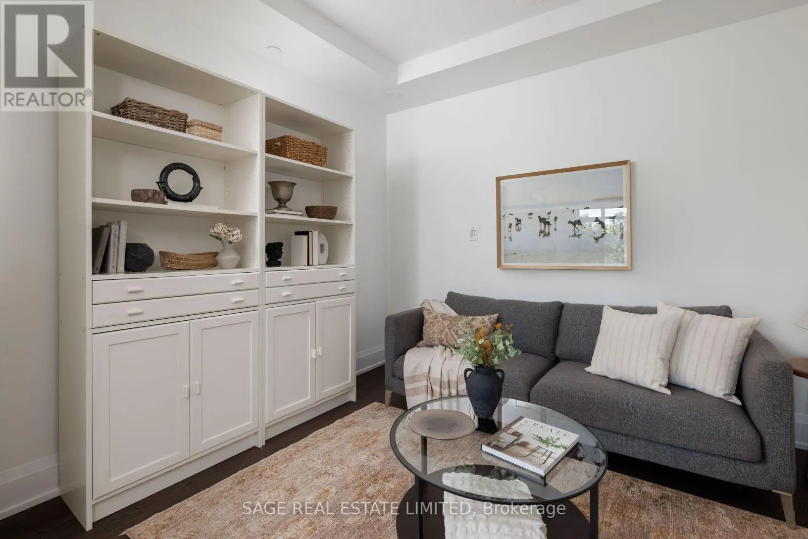 0629 - 1900 BAYVIEW AVENUE