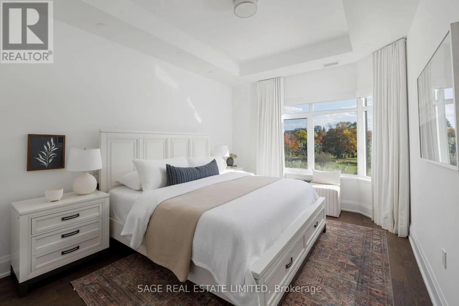 0629 - 1900 BAYVIEW AVENUE