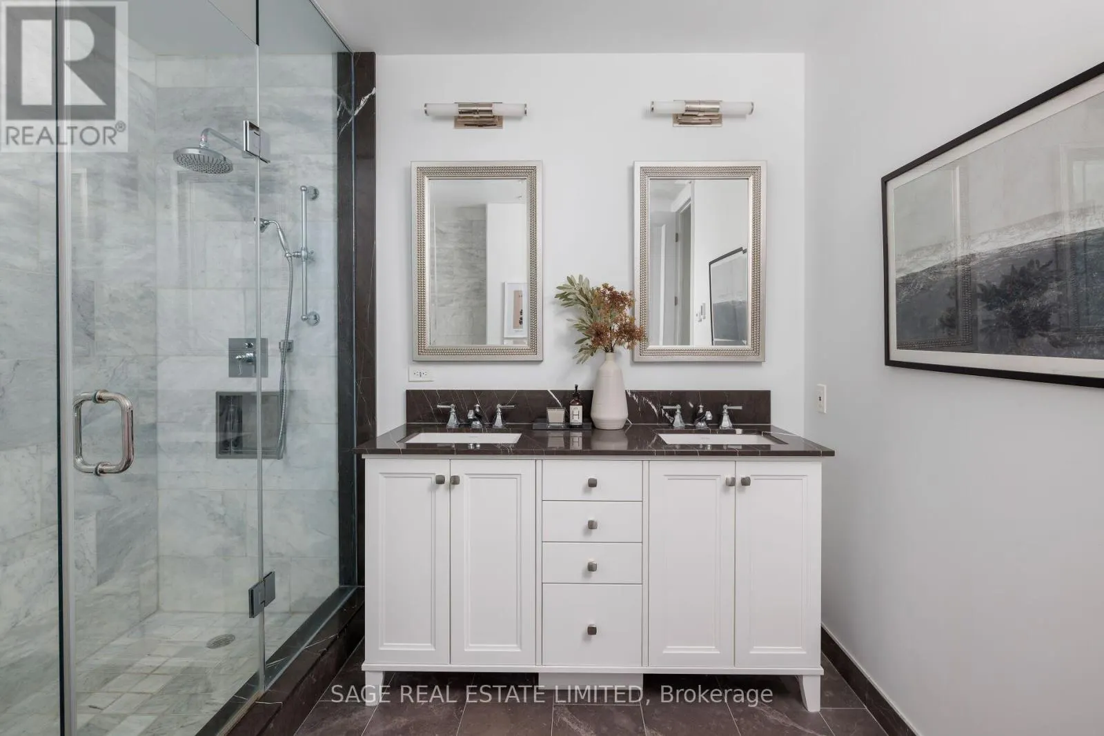 0629 - 1900 BAYVIEW AVENUE