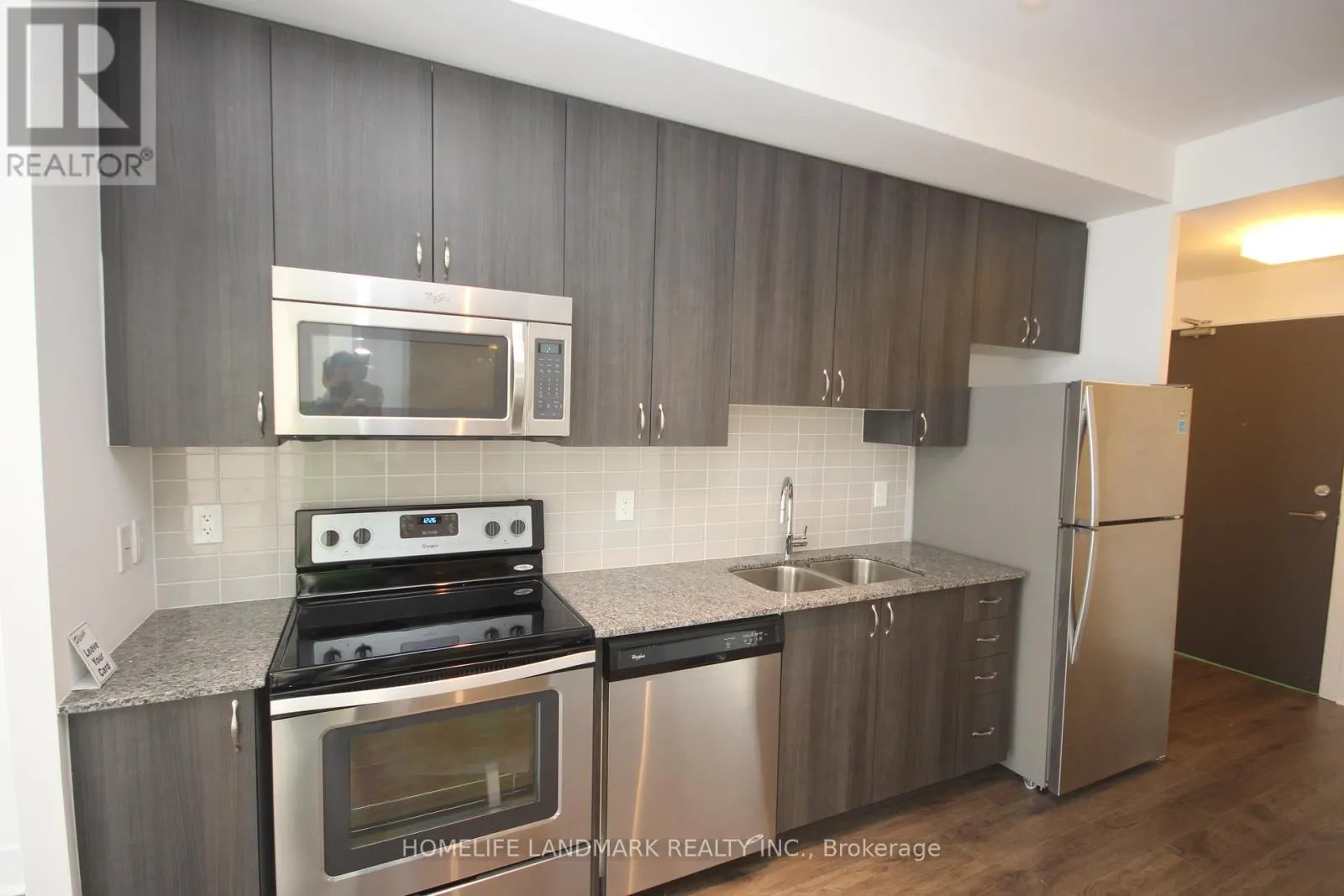 204 - 68 MERTON STREET