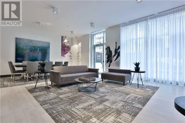 204 - 68 MERTON STREET