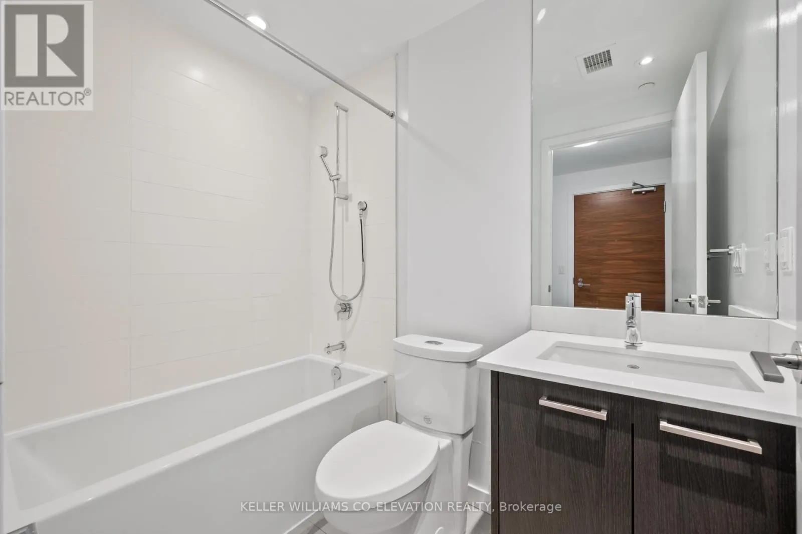 302 - 109 VAUGHAN ROAD