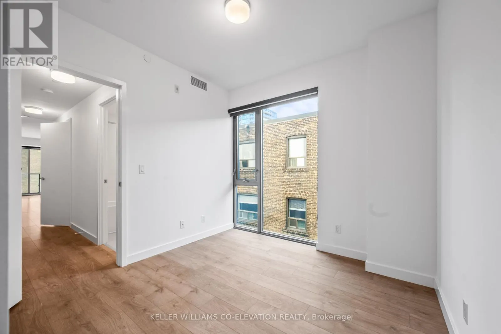 302 - 109 VAUGHAN ROAD