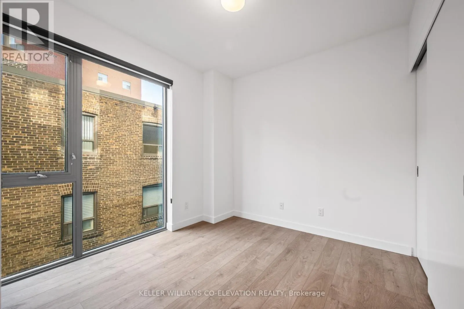 302 - 109 VAUGHAN ROAD