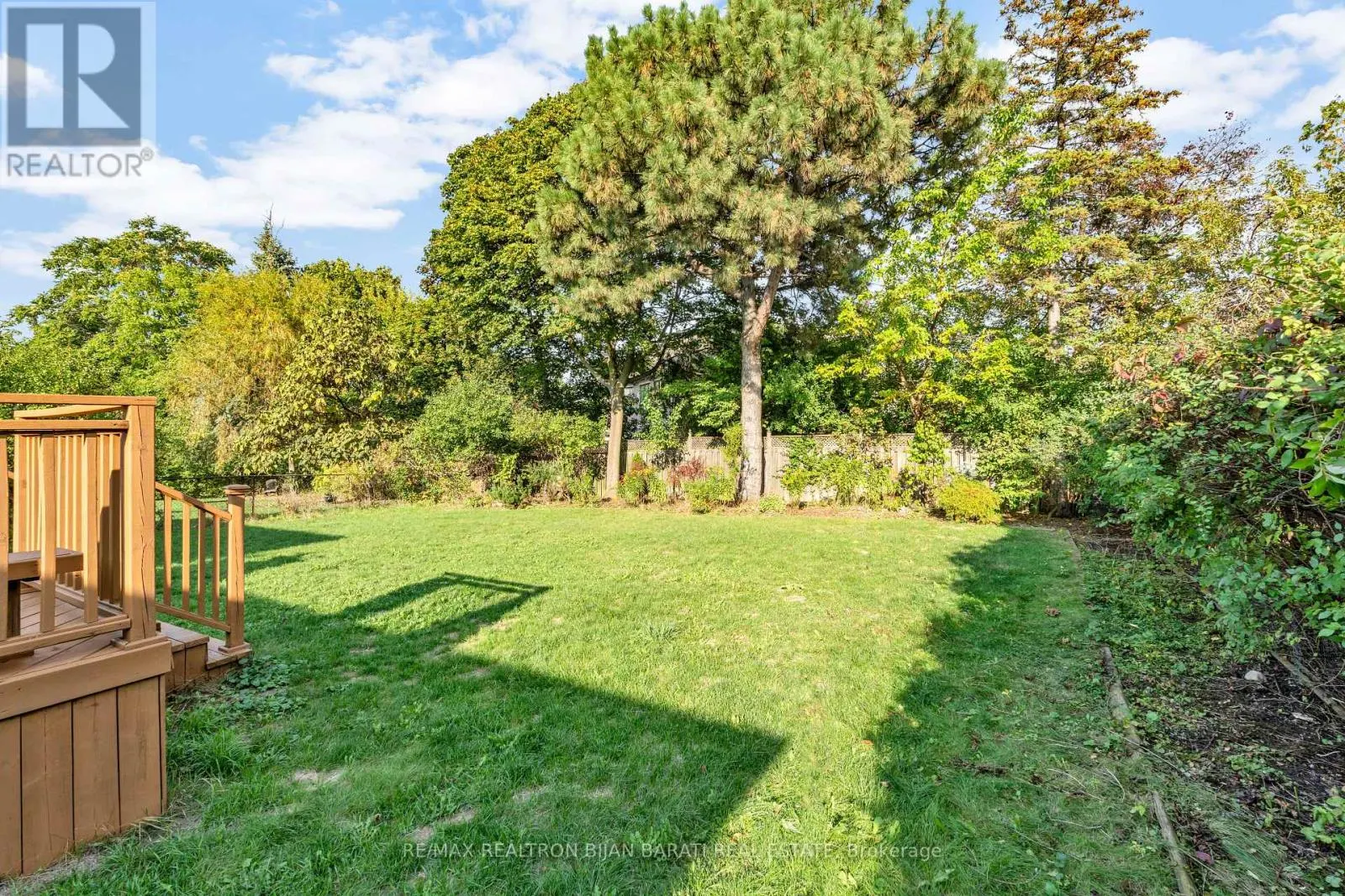 38 WHITTAKER CRESCENT