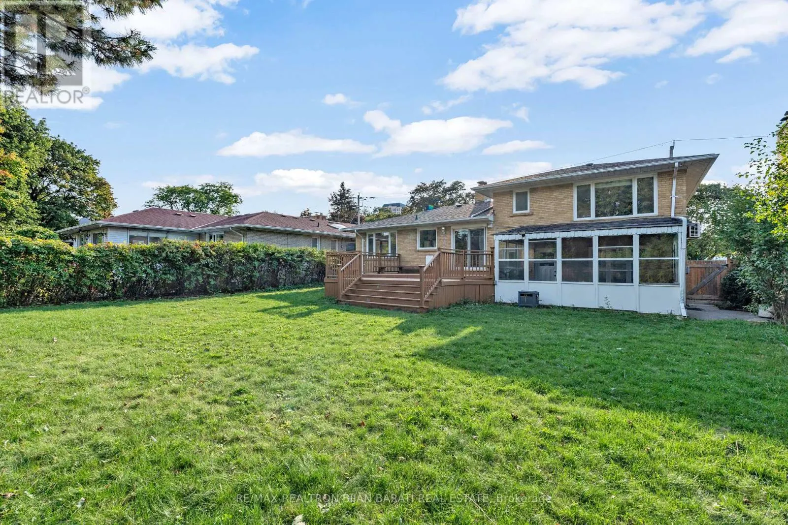 38 WHITTAKER CRESCENT