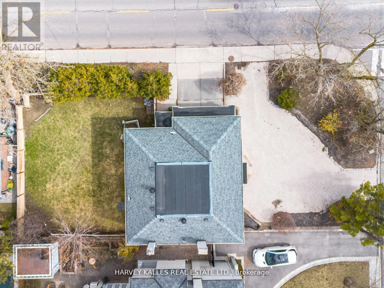 2 SILVERWOOD AVENUE