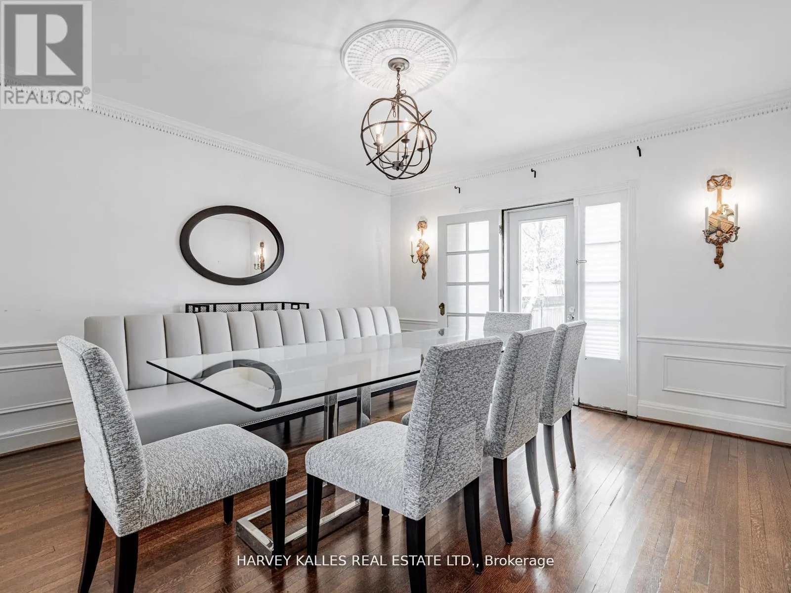 2 SILVERWOOD AVENUE