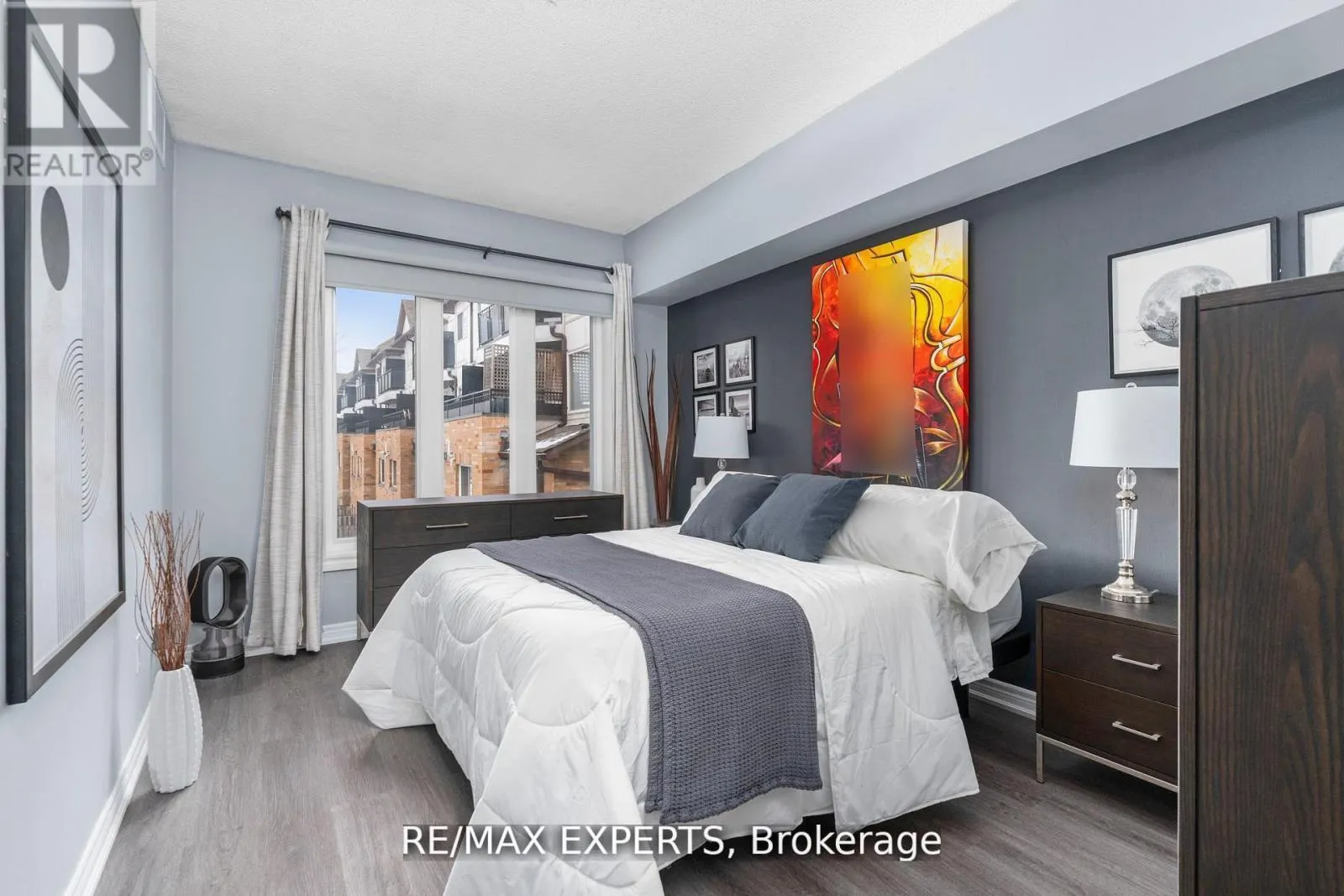 206 - 1000 SHEPPARD AVENUE W
