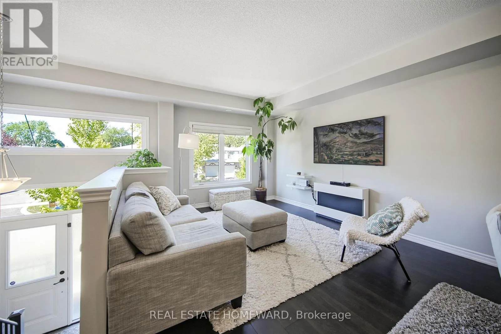 55 ANTIBES DRIVE