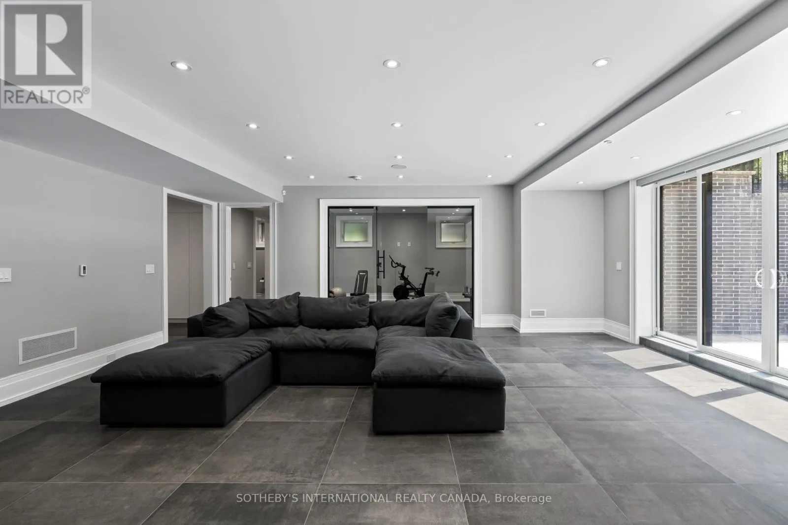 71 YORKVIEW DRIVE