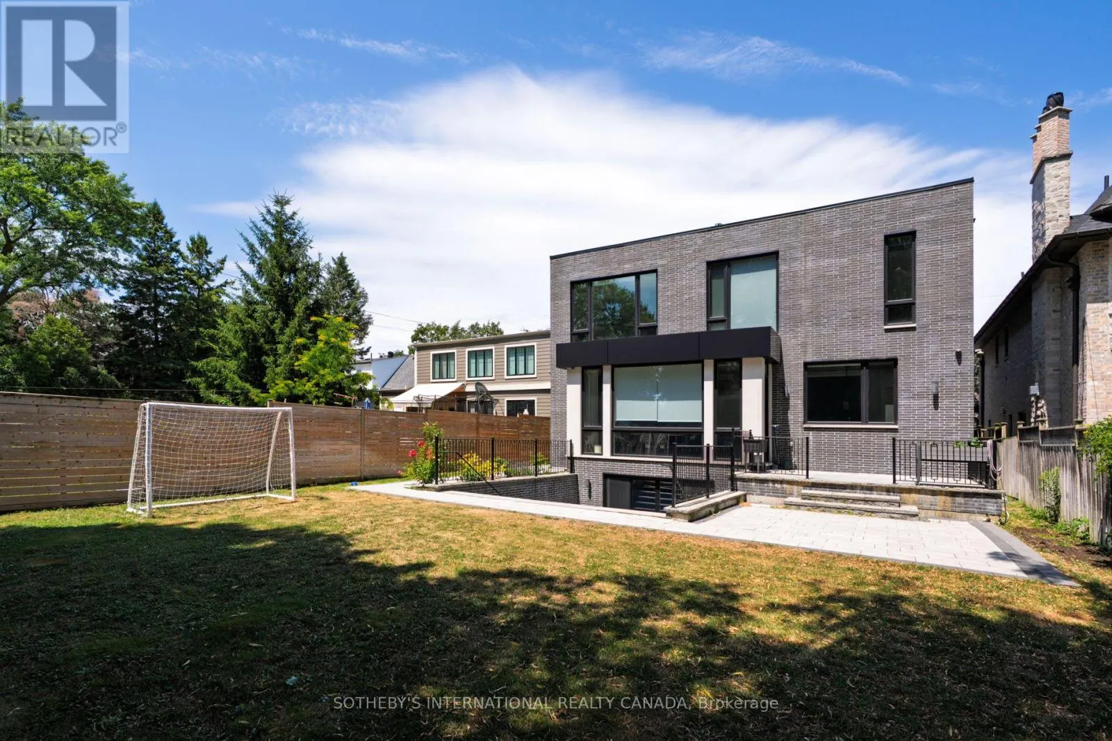 71 YORKVIEW DRIVE