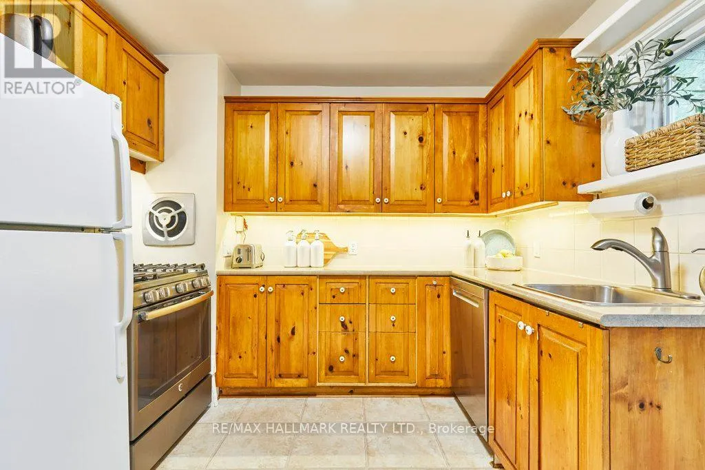 437 DAVISVILLE AVENUE