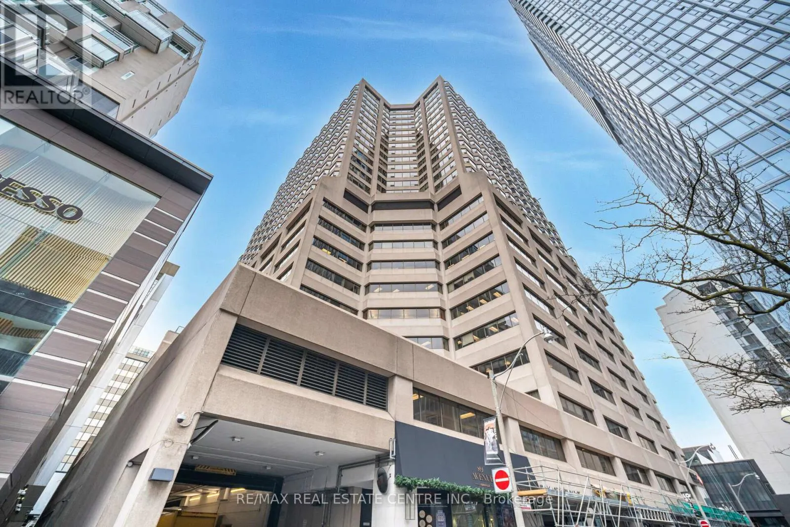 2201 - 175 CUMBERLAND STREET