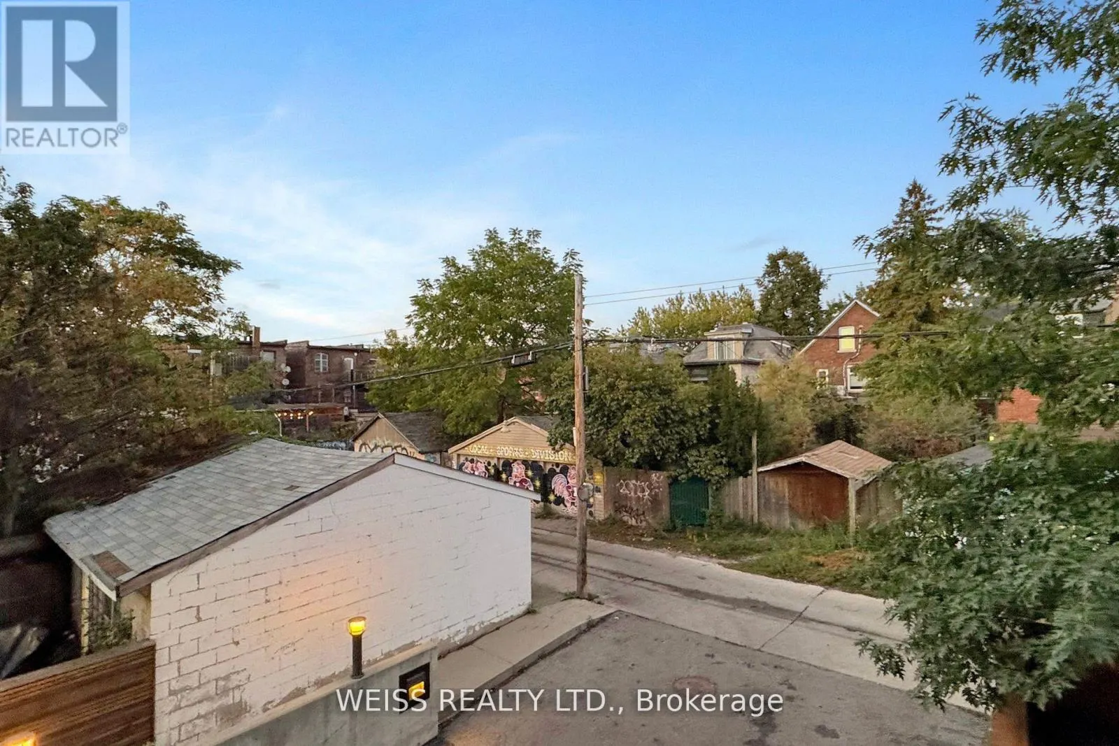 215 - 707 DOVERCOURT ROAD