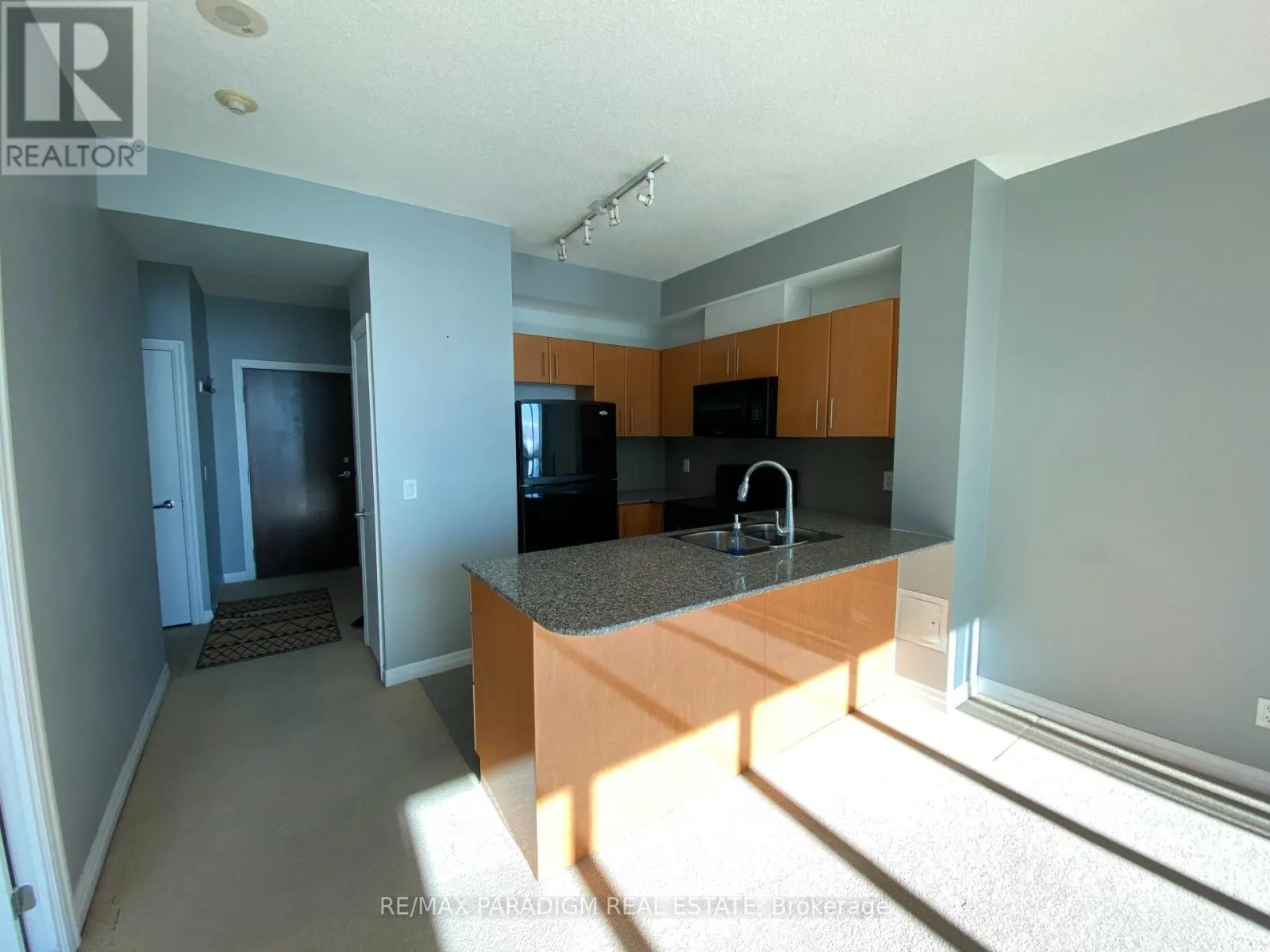 2610 - 16 YONGE STREET