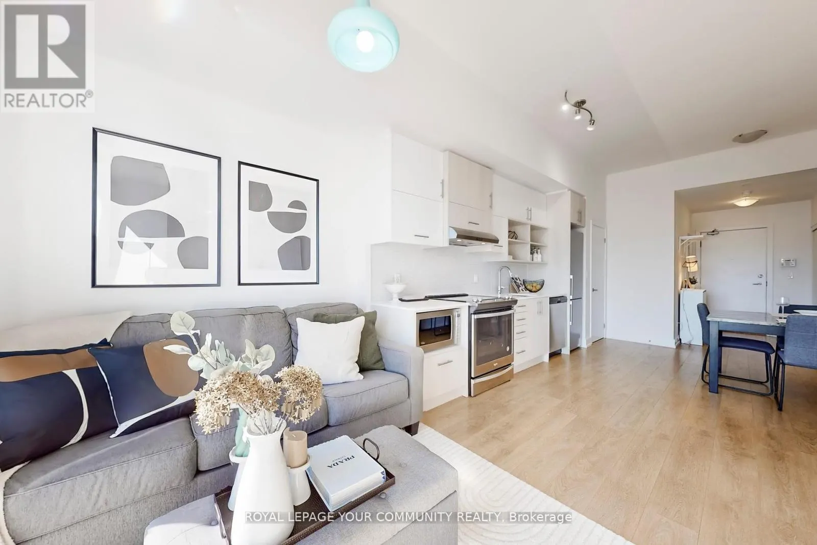 416 - 150 FAIRVIEW MALL DRIVE