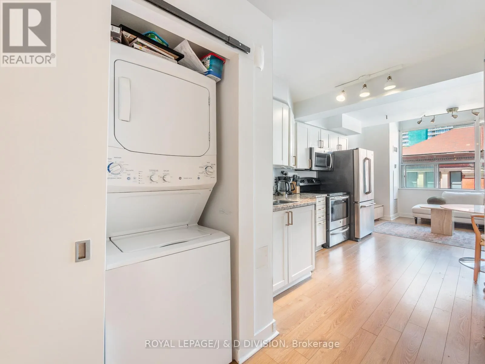 308 - 77 LOMBARD STREET