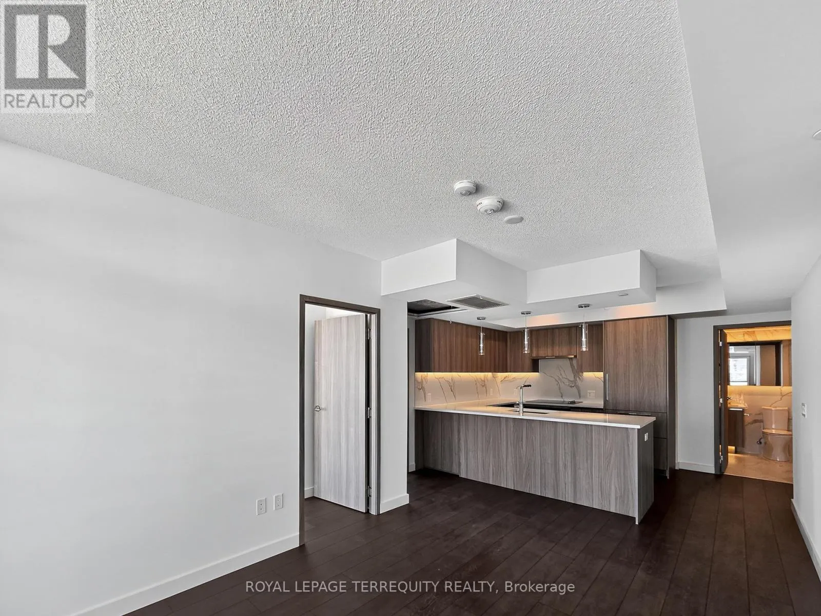 4505A - 1 CONCORD CITYPLACE WAY