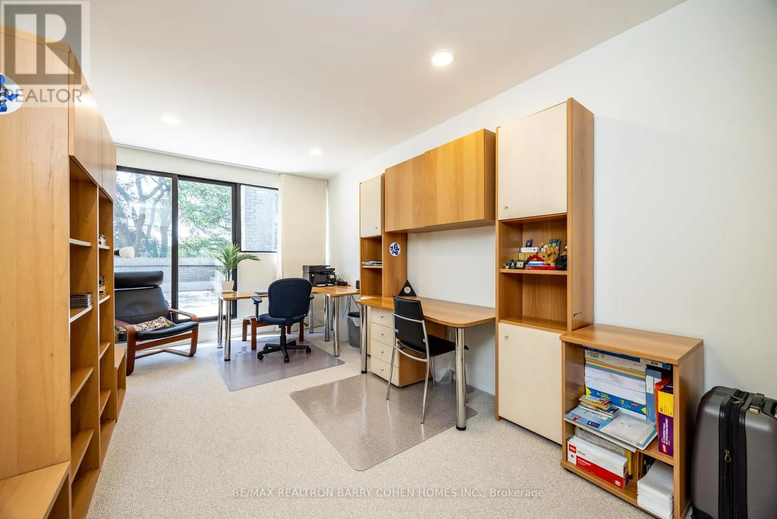 10 PENWOOD CRESCENT