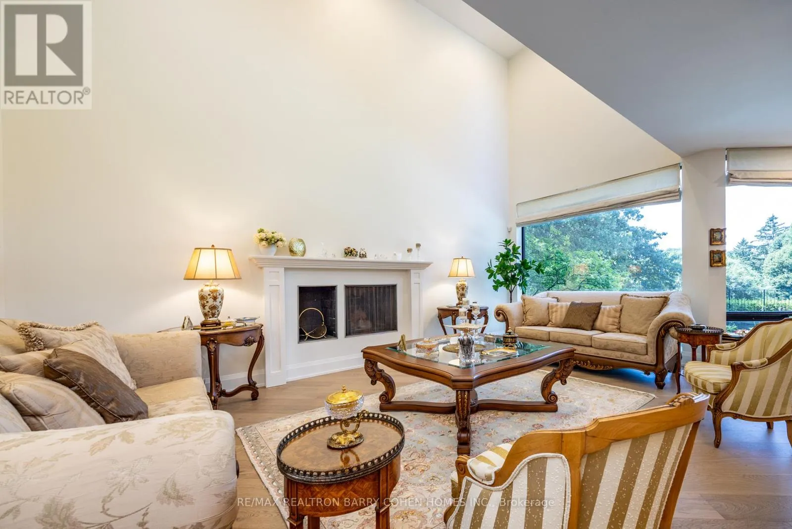 10 PENWOOD CRESCENT