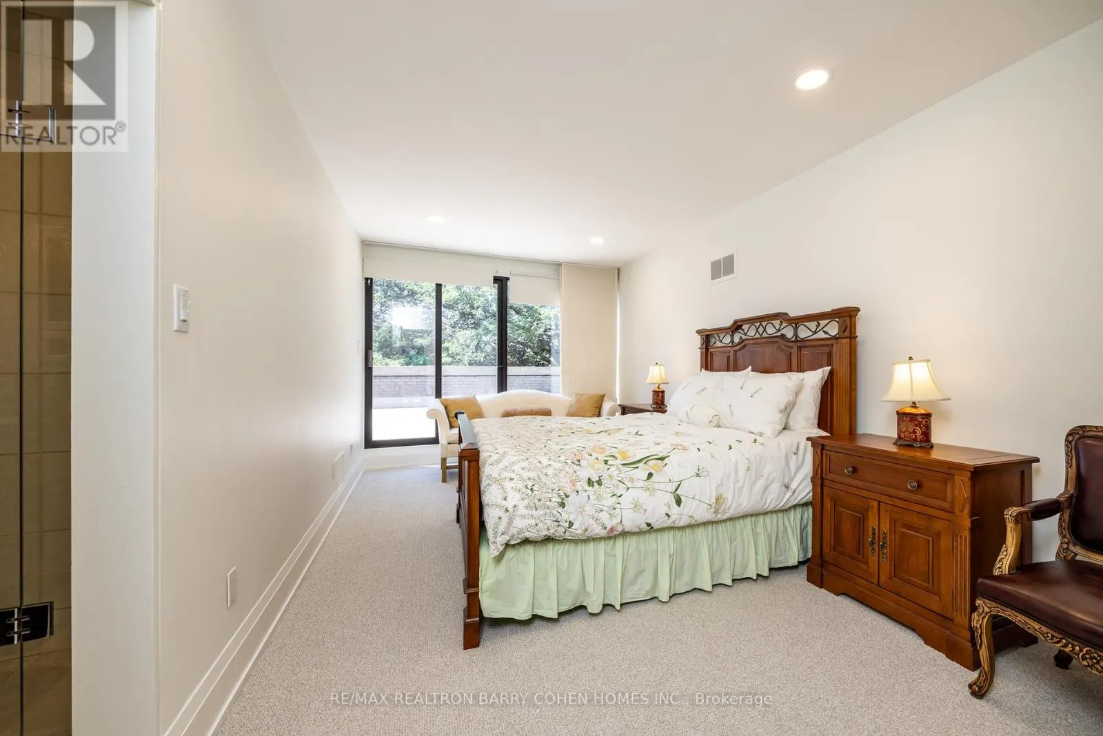 10 PENWOOD CRESCENT