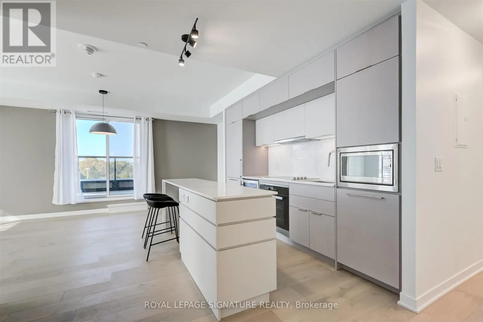 501 - 185 ALBERTA AVENUE